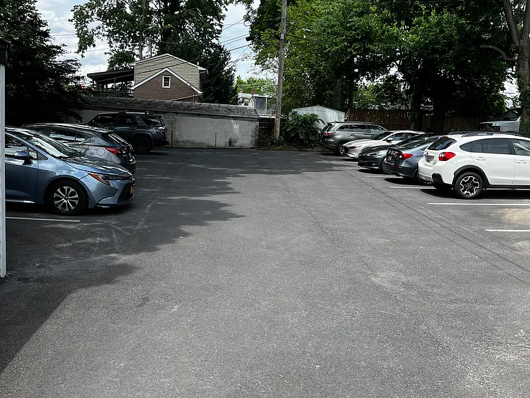 23 E 3rd St #1 — Photo 17