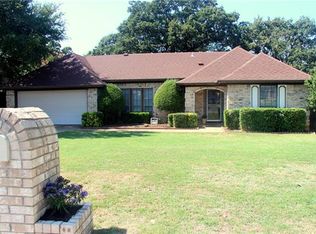 7309 Timberlane Dr, North Richland Hills, TX 76182