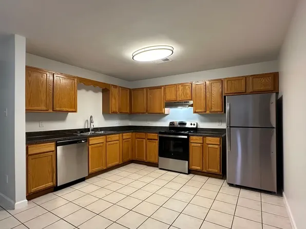 Fountain Square Apartments, 284 Fountain Ln #2685, Hernando, MS 38632