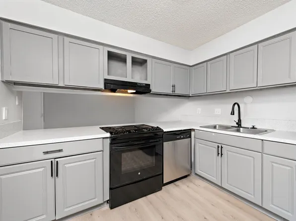 Meadowood Apartments