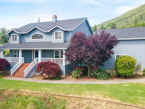 927 NE Beacon Dr, Grants Pass, OR 97526