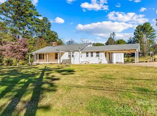 6423 Us Highway 70 E, Nebo, NC 28761