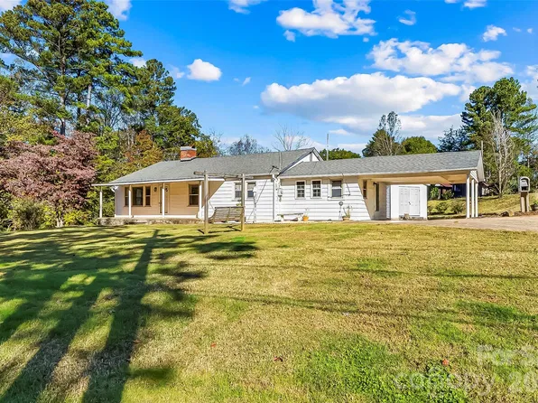 6423 Us Highway 70 E, Nebo, NC 28761