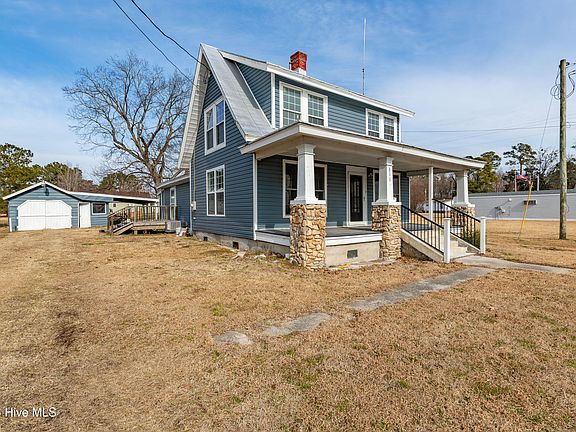 2nd image of 311 Main Street