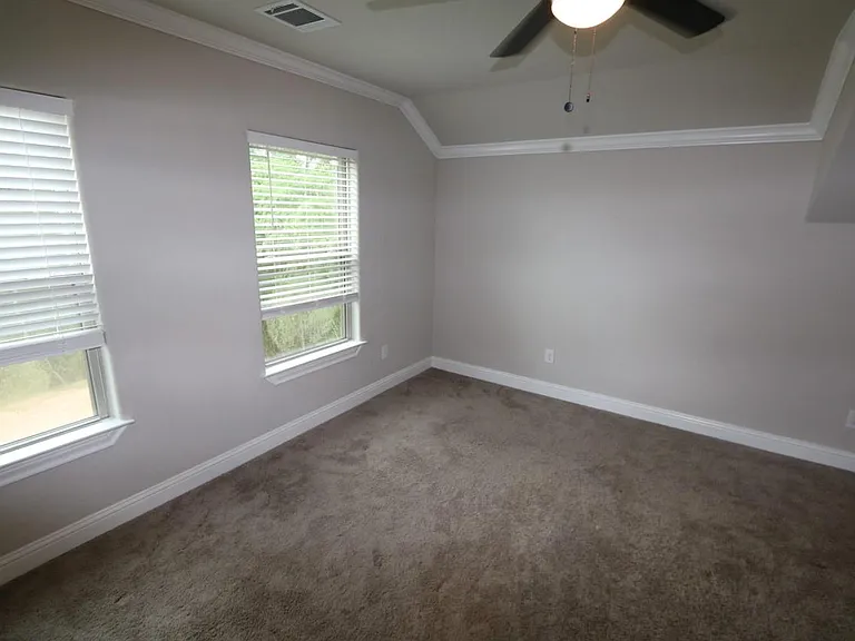 150 Harbour Town Cir — Photo 14