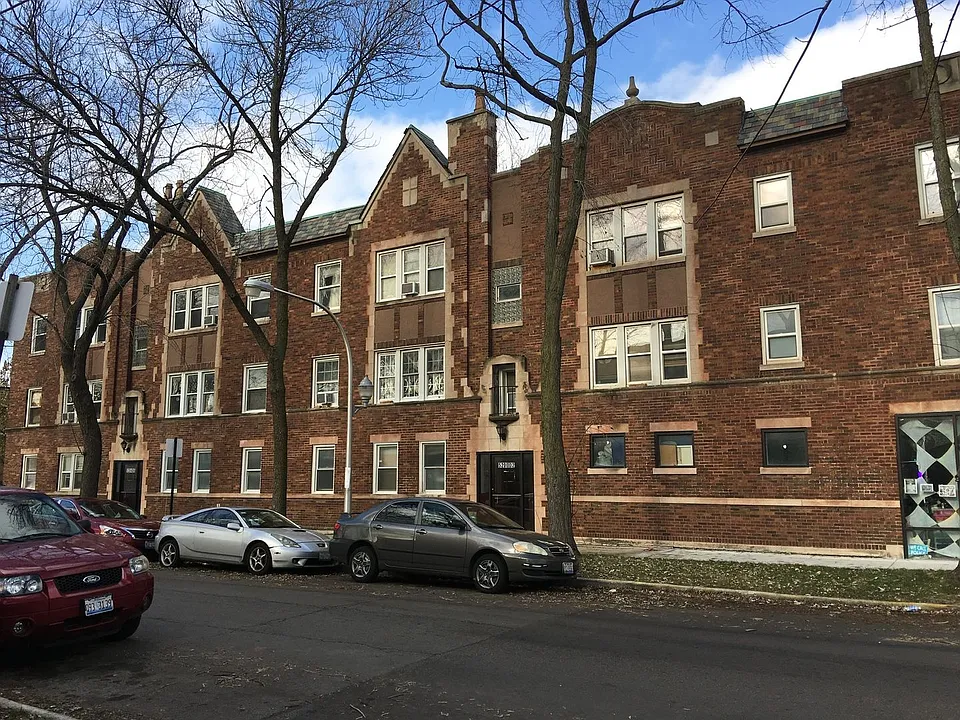 5206 W George St #1