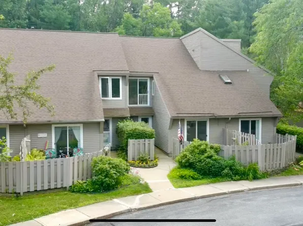 602 S Beach Road, South Burlington, VT 05403