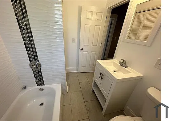 2 bed, $1,686 — Photo 3
