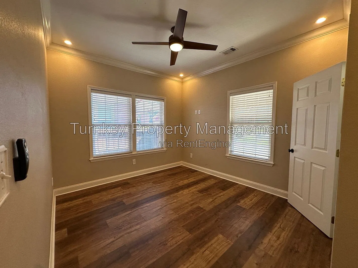 2 bed, 1.0 bath, 1237 sqft, $1,700 — Photo 4