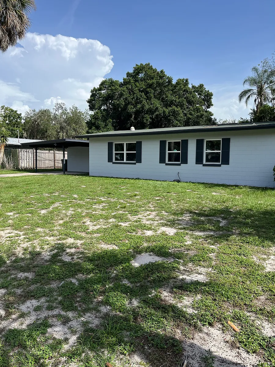 Building Photo - 1637 Normandy Way