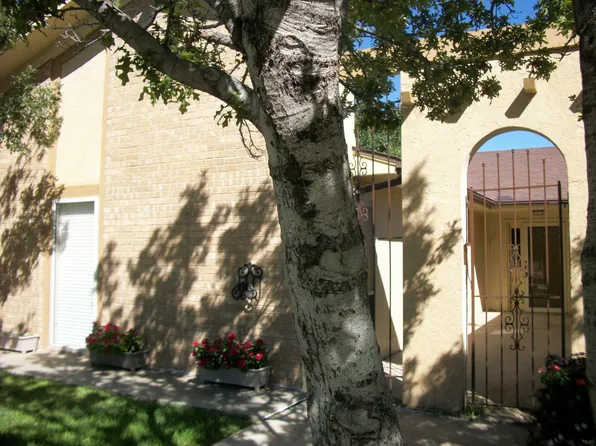 502 Carson Ave, Dumas, TX 79029