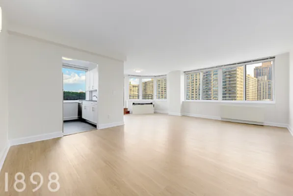 Rented by A&E Real Estate Management | media 11