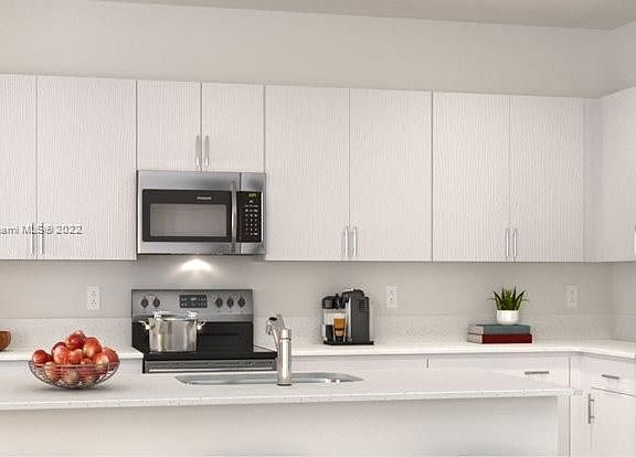 4th image of 1150 SE 26th Ave #0