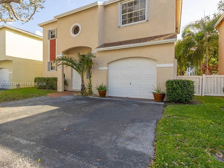 11938 NW 12th St — Photo 16