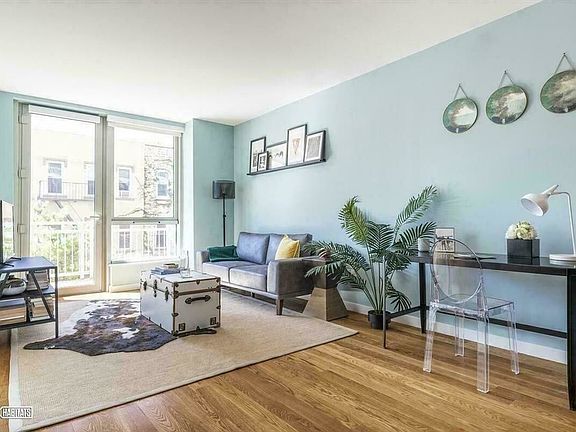 4th image of 211 McGuinness Blvd #244