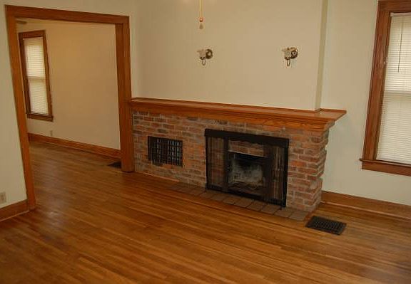 3rd image of 1350 Hollywood Pl