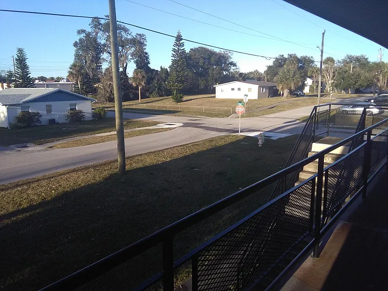 333 Orange Blossom Dr #G — Photo 4