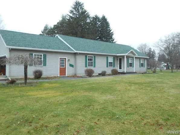 155 Clough Ave, Arcade, NY 14009