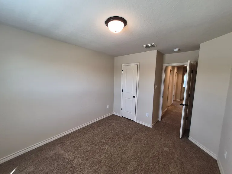 6850 Lakeview Dr #101 — Photo 22