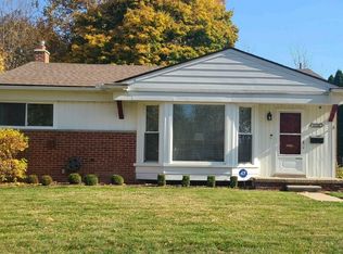 17330 Rougeway St, Livonia, MI 48152