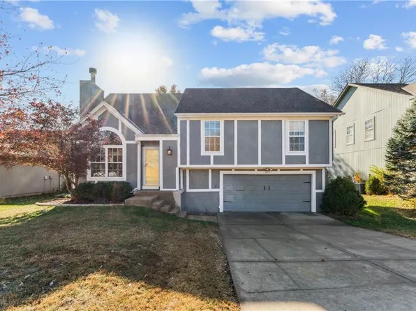 571 W Northview St, Olathe, KS 66061