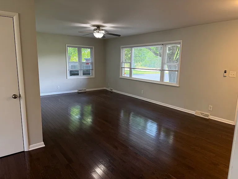 20766 W Rollins Rd — Photo 9