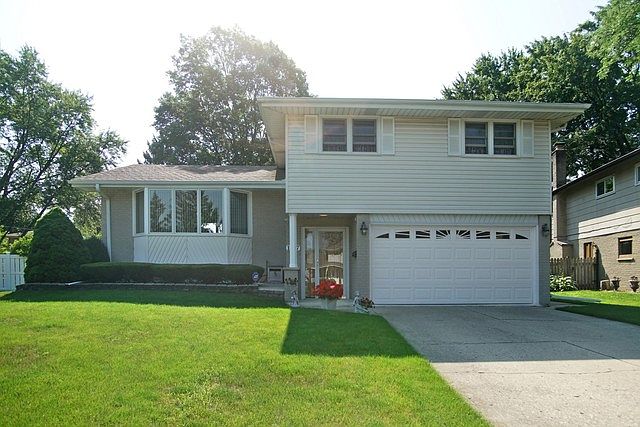 1st image of 1317 E Mulberry Ln