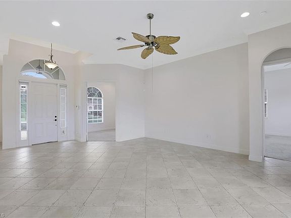 5th image of 10196 Avonleigh Dr
