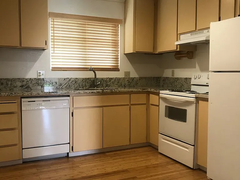 2905 Niagra St #171 — Photo 11