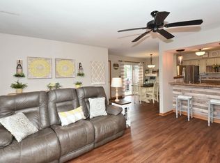 4967 W Maple Leaf Cir, Milwaukee, WI 53220
