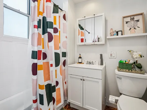 851 Blvd East image 27 of 42