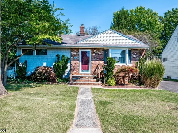 15 Bradley Drive, Edison, NJ 08817