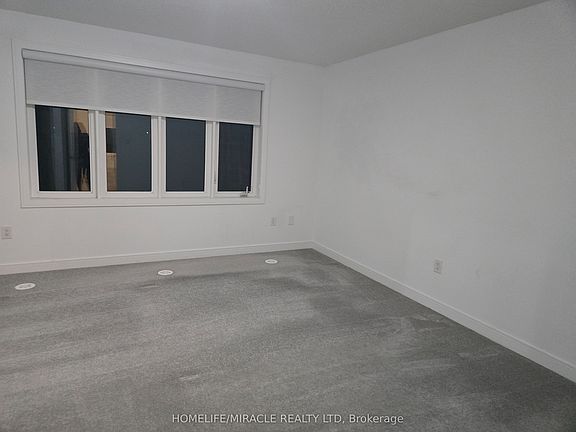 2nd image of 52 Blue Forest Cres