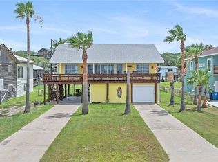 715 Bayshore Dr, Ingleside, TX 78362
