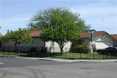 Great corner location!