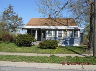 1302 N 5th St, Niles, MI 49120