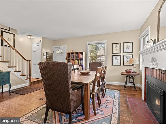 5th image of 2867 Rosemary Ln