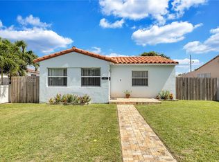 2427 Harding St, Hollywood, FL 33020