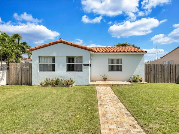 2427 Harding St, Hollywood, FL 33020