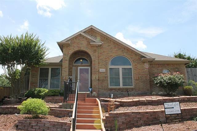 1st image of 1308 Mathew Dr