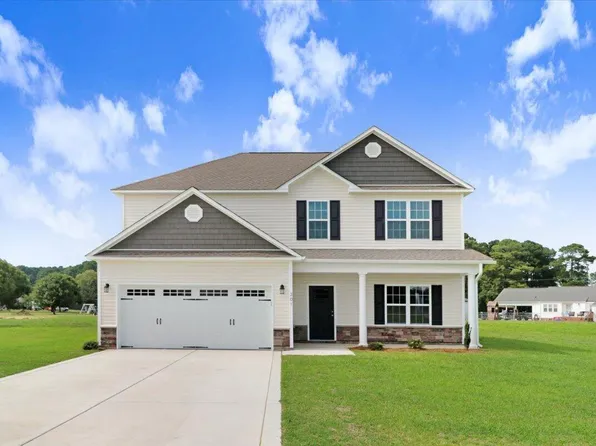 201 Talton Estates Dr, Pikeville, NC 27863