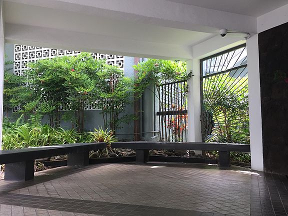 Your Guests Wait Here