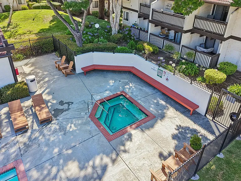 Ardenwood Forest Rental Condos — Photo 23
