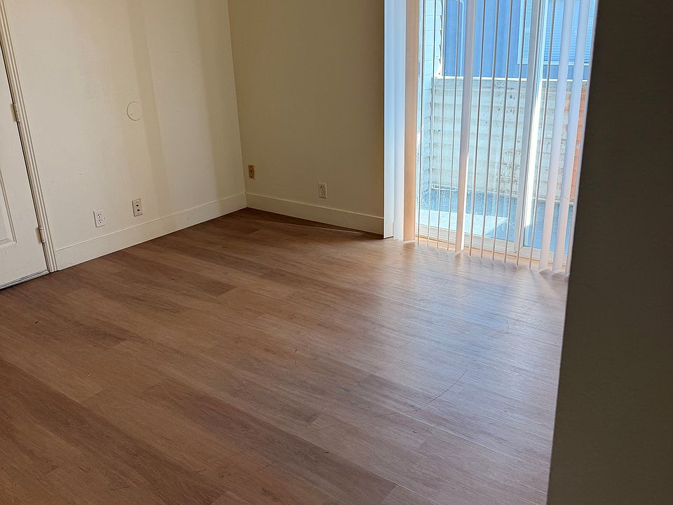 1st image of 8073 W Copperfield Pl S #31