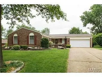 1009 Bridgeport Dr photo 1