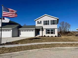 1932 Mountain Rd, Morris, IL 60450