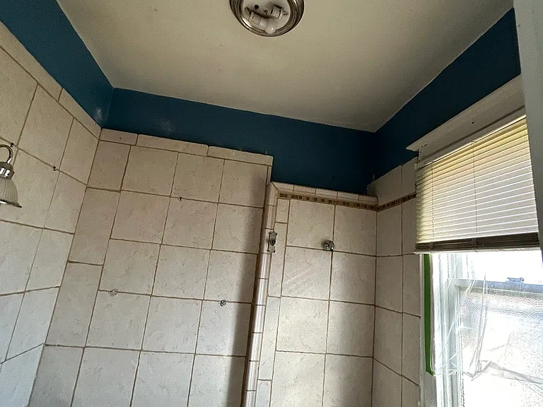 4424 Marcus Ave — Photo 11