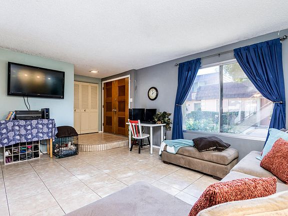 5th image of 1503 E Malibu Dr