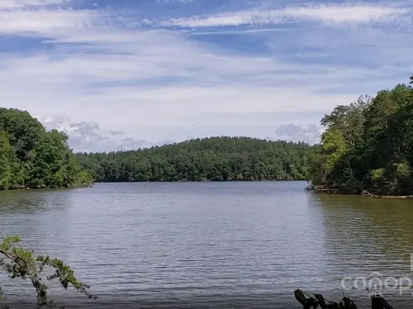 2254 Anchor Ln #110, Connelly Springs, NC 28612