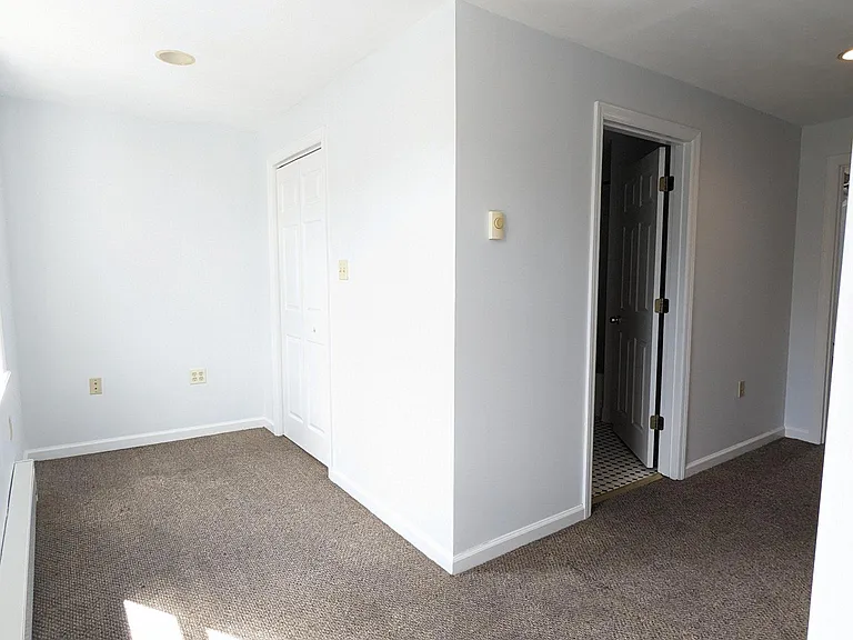 2625 S 18th Street Ext — Photo 15